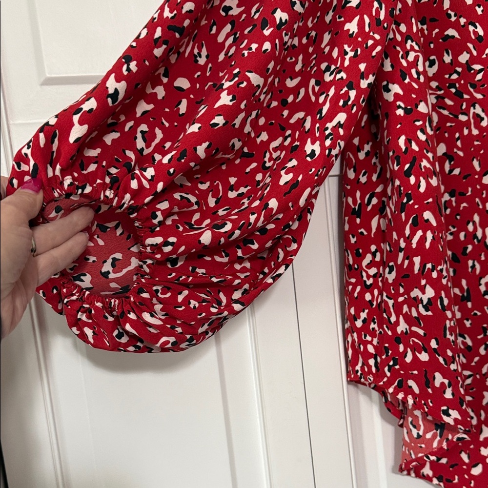 Red Patterned Women's Top - Picture 2 of 7